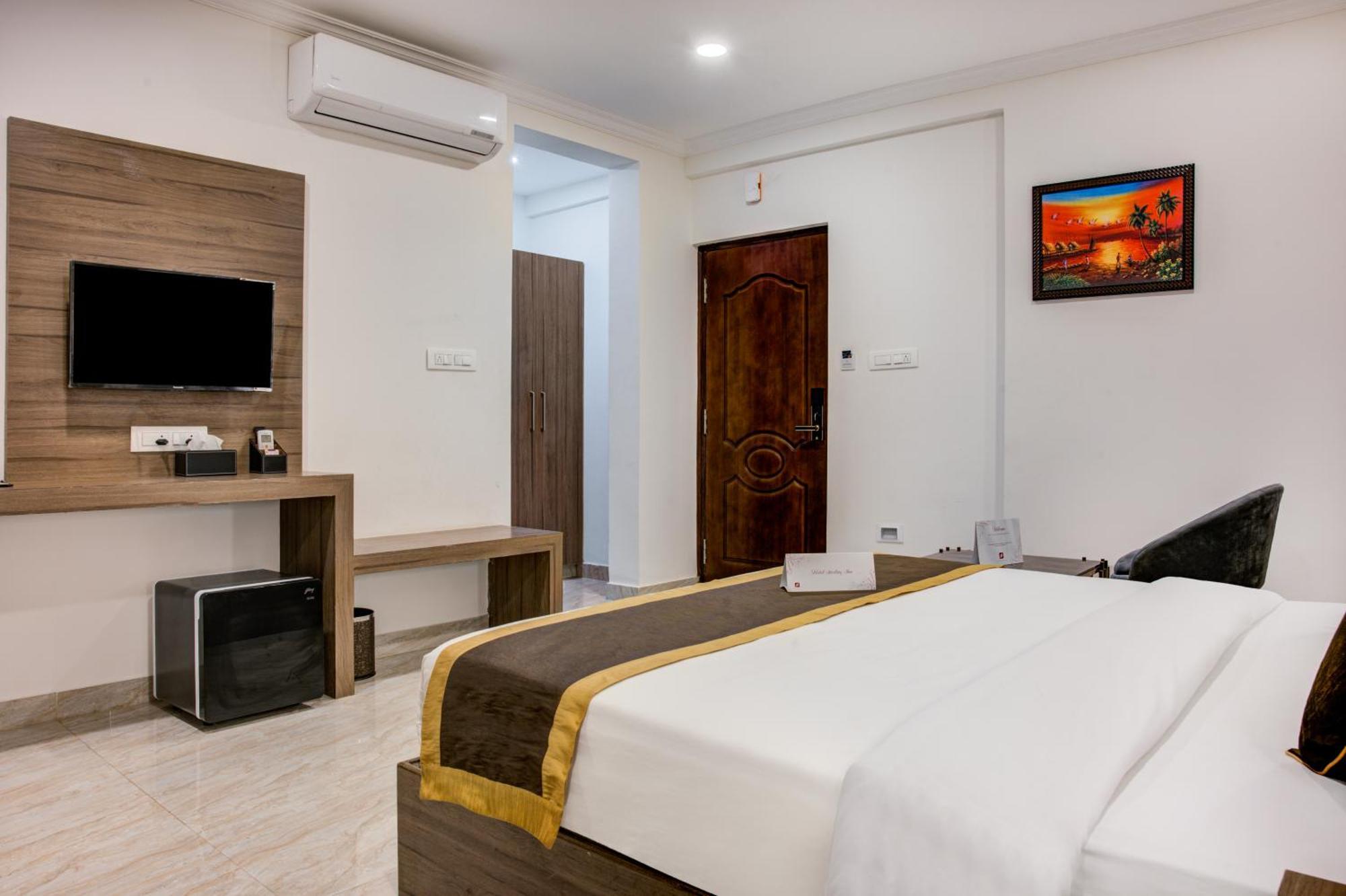 Hotel Sterling Inn Bangalore International Airport Yelahanka Exteriör bild
