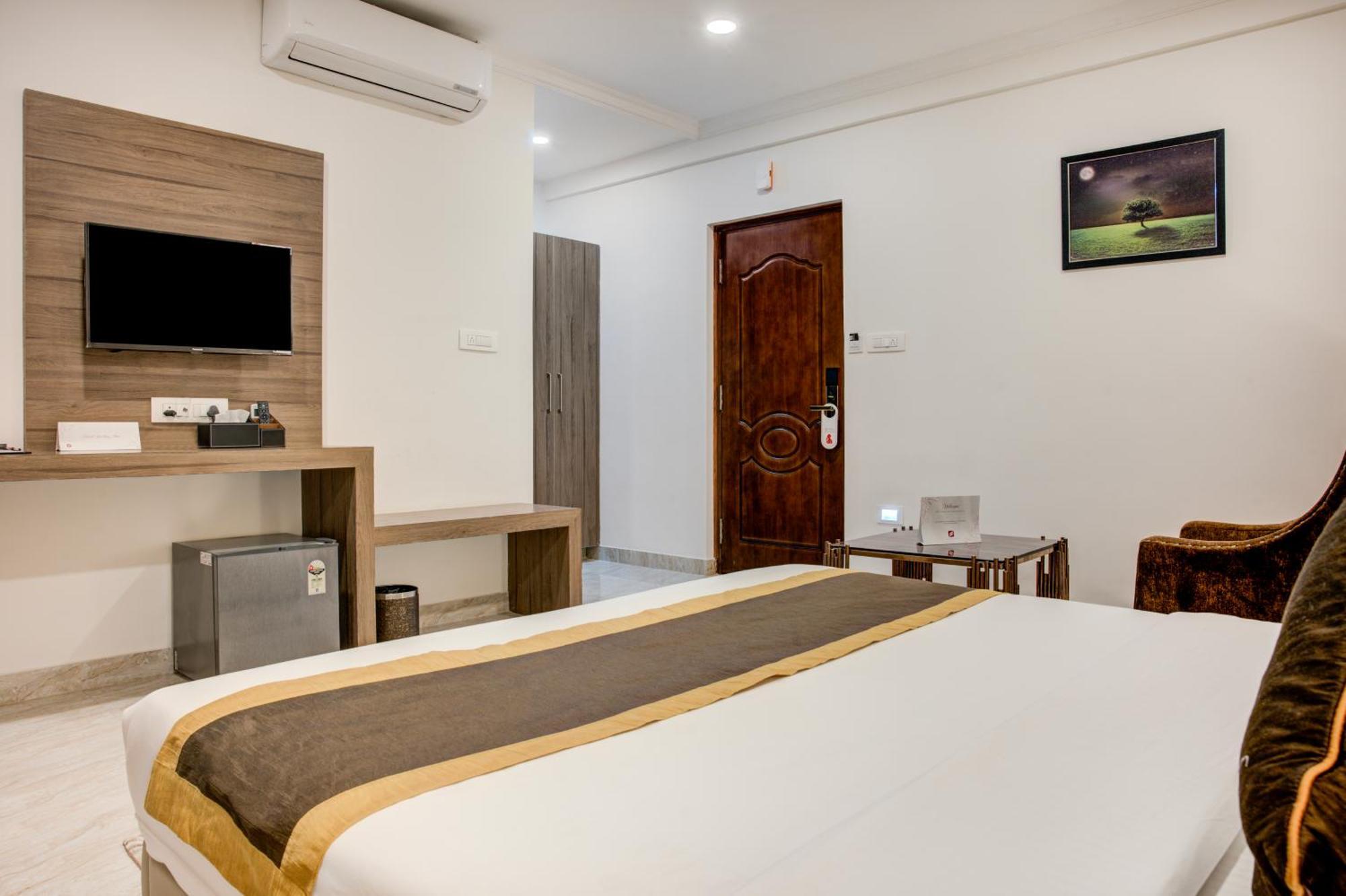 Hotel Sterling Inn Bangalore International Airport Yelahanka Exteriör bild