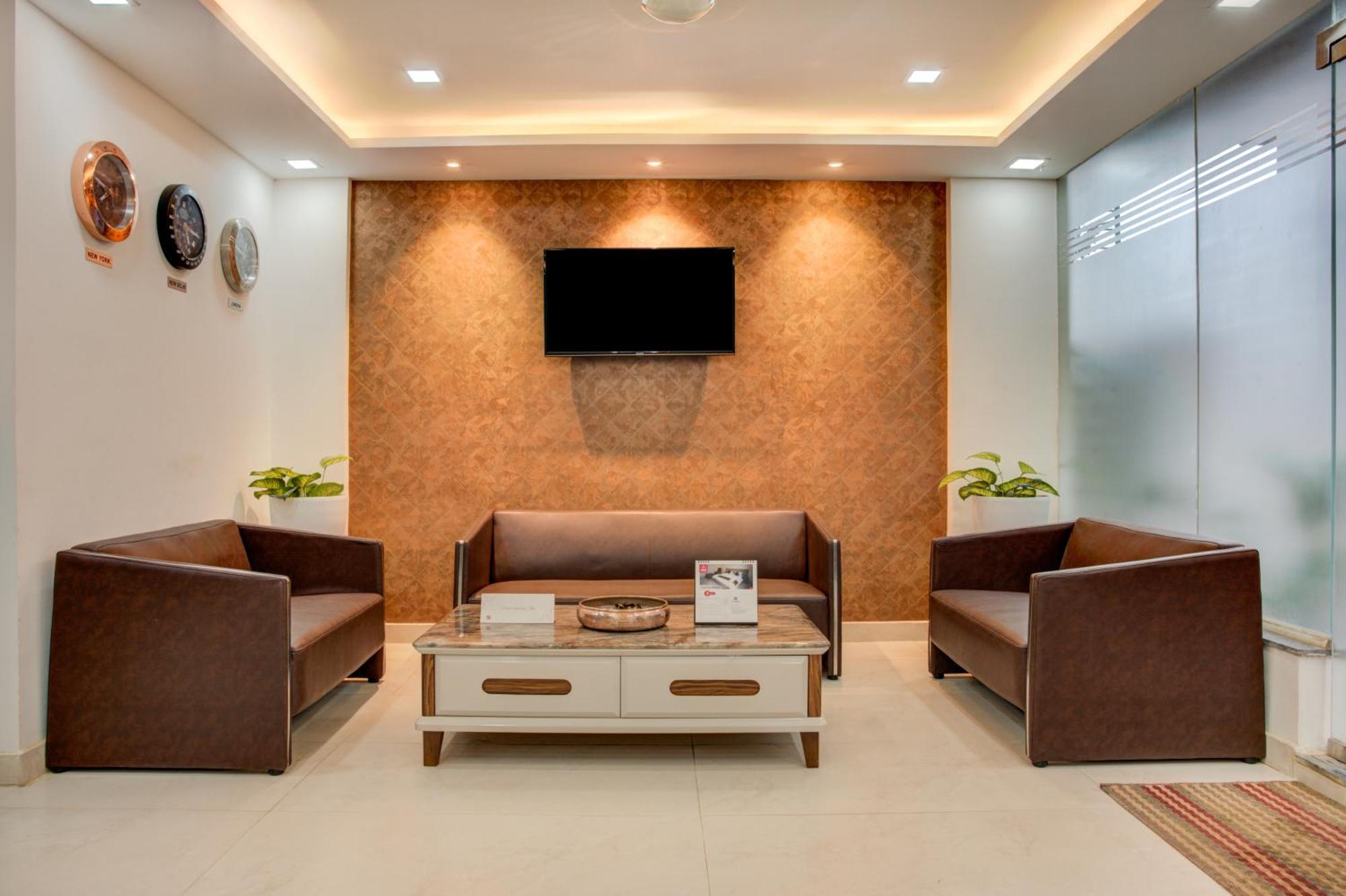 Hotel Sterling Inn Bangalore International Airport Yelahanka Exteriör bild