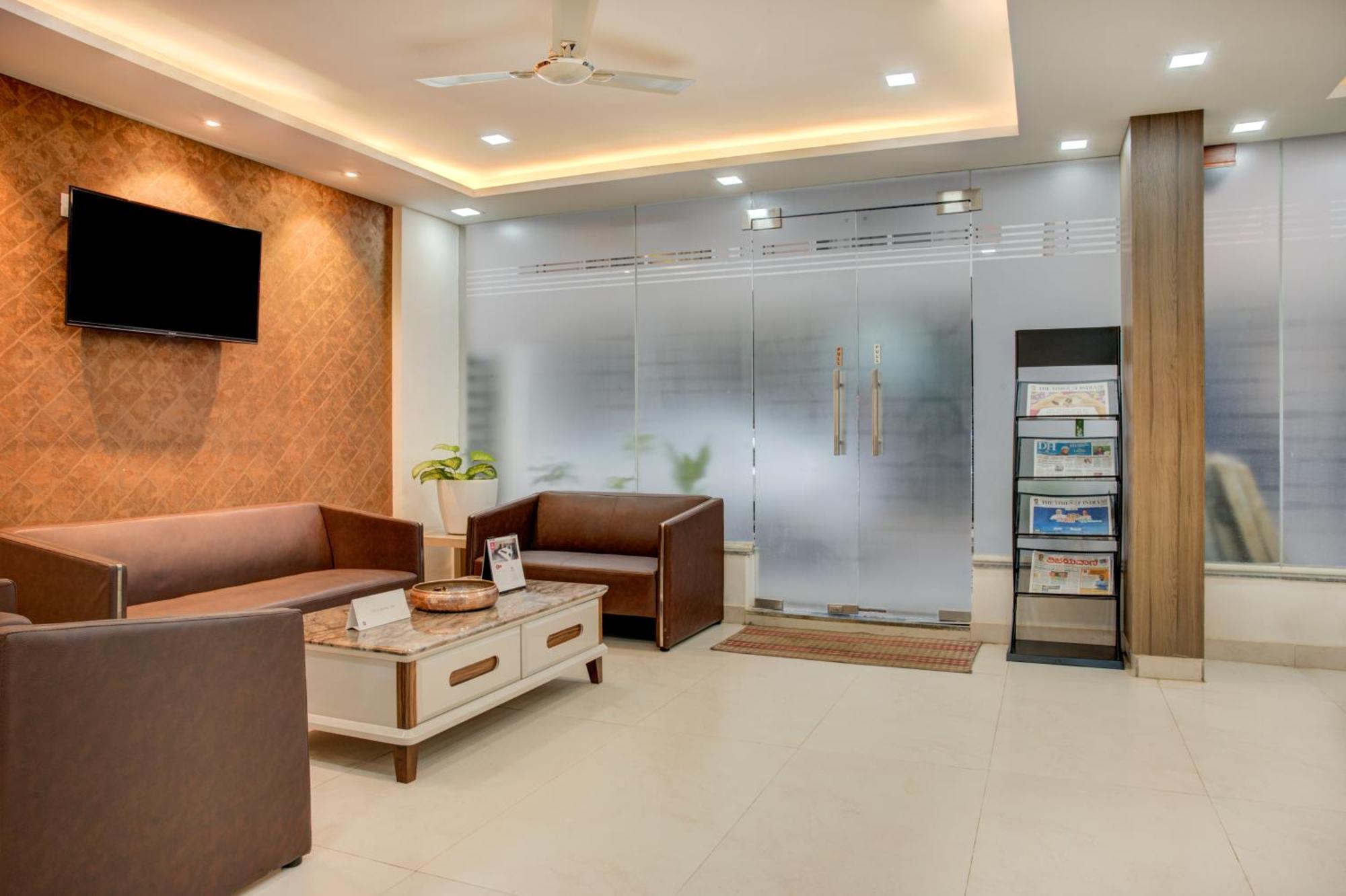 Hotel Sterling Inn Bangalore International Airport Yelahanka Exteriör bild