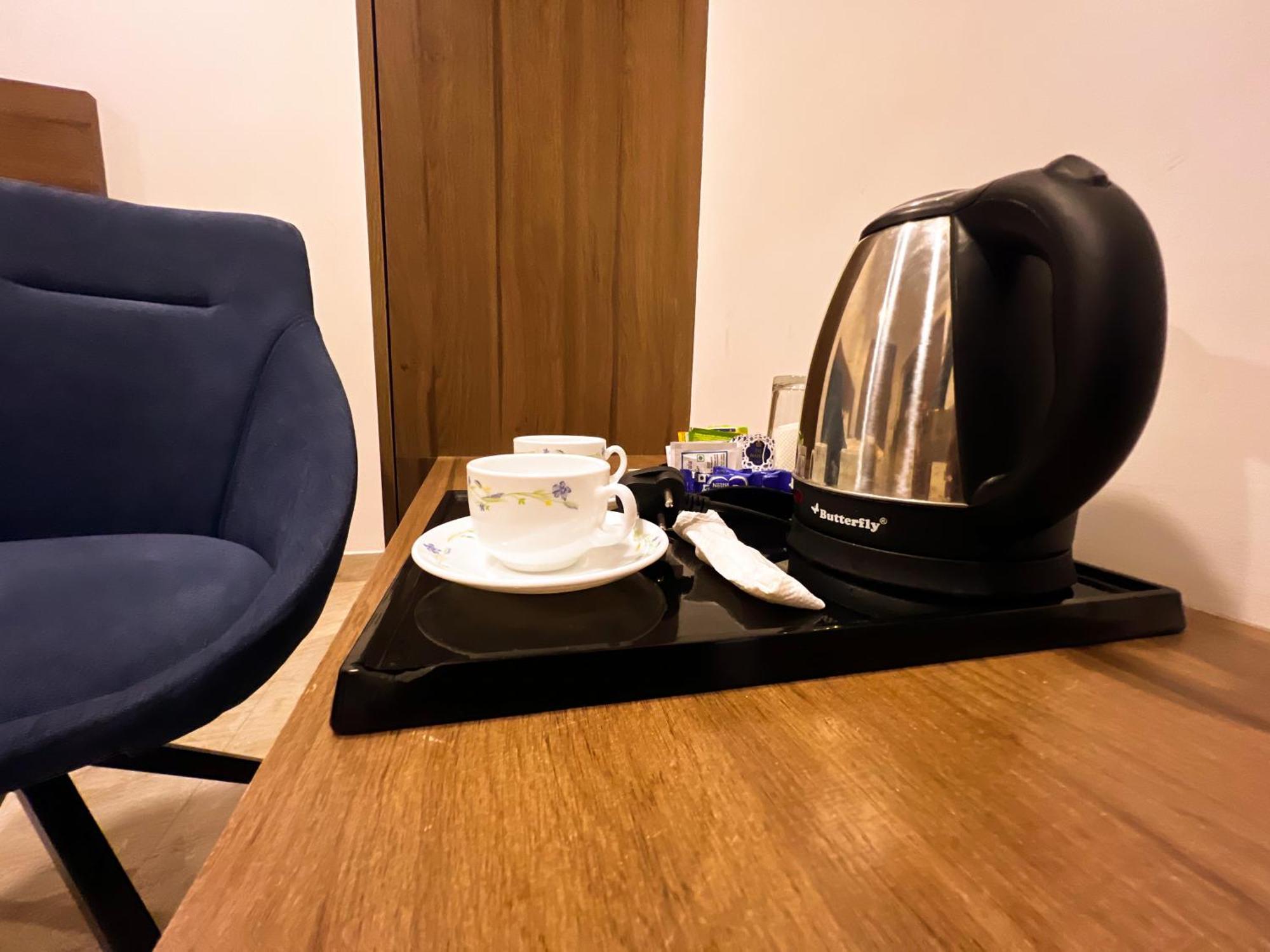 Hotel Sterling Inn Bangalore International Airport Yelahanka Exteriör bild